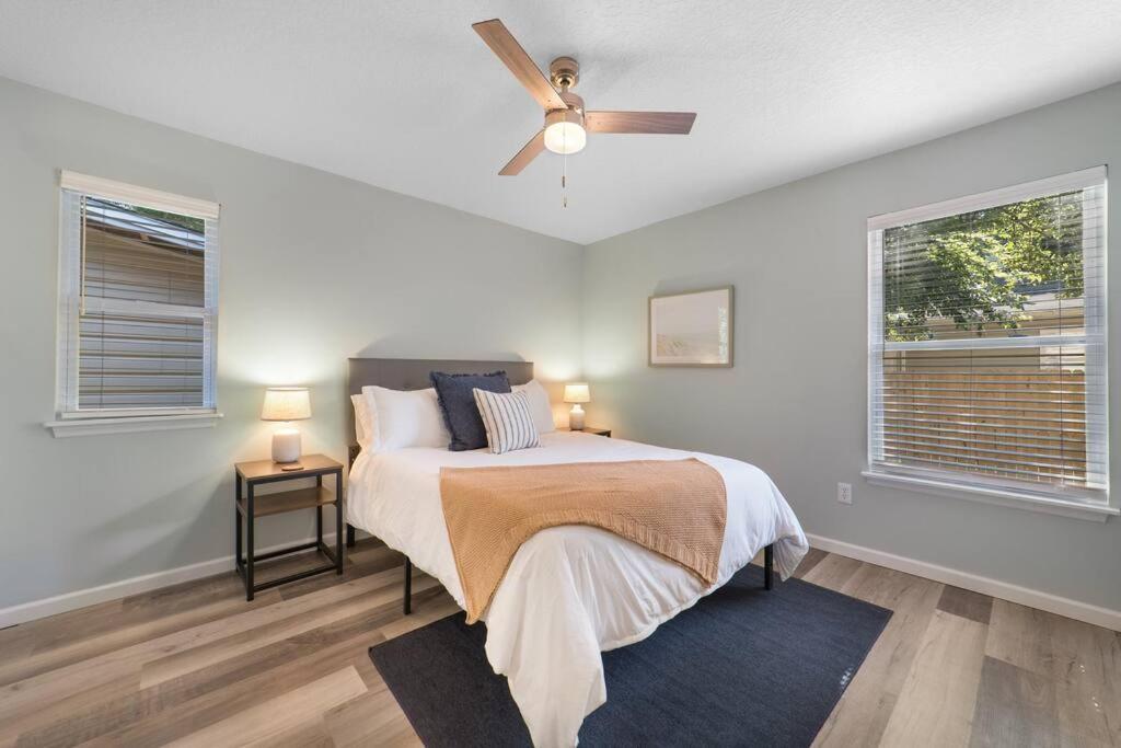 New Modern Bungalow Close To Downtown! Fully Fenced Yard St. Augustine Exterior foto