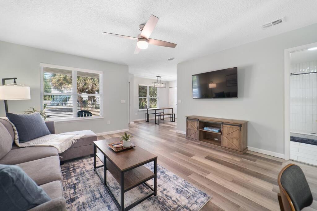 New Modern Bungalow Close To Downtown! Fully Fenced Yard St. Augustine Exterior foto