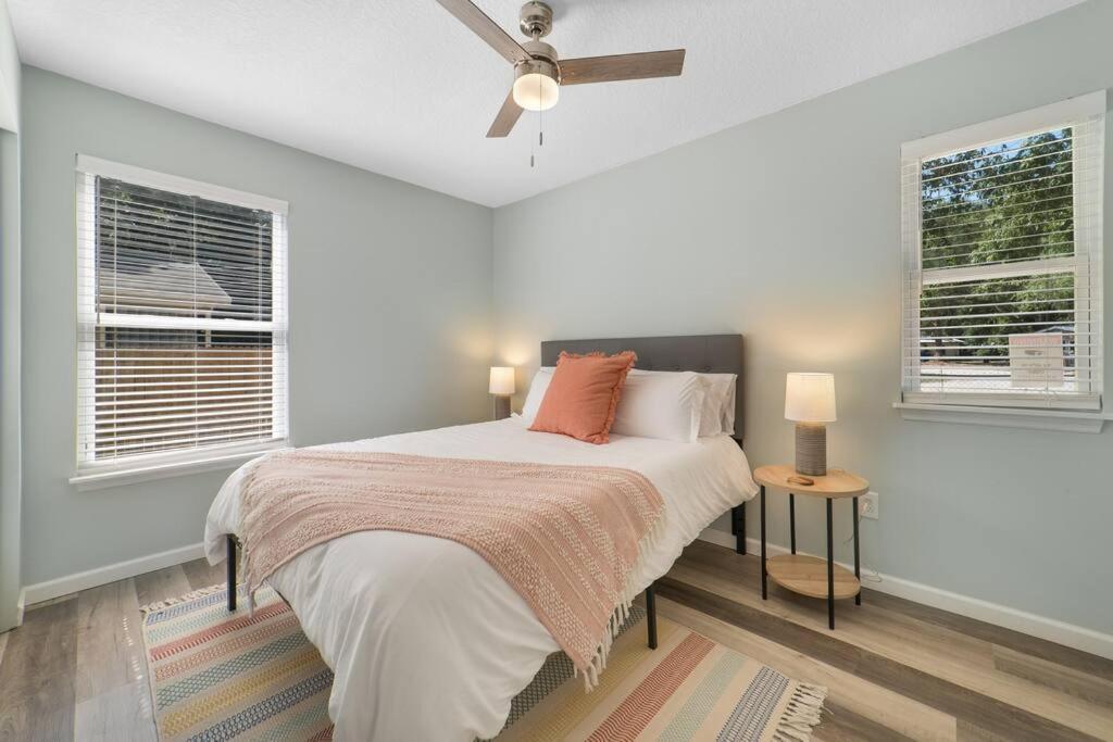 New Modern Bungalow Close To Downtown! Fully Fenced Yard St. Augustine Exterior foto